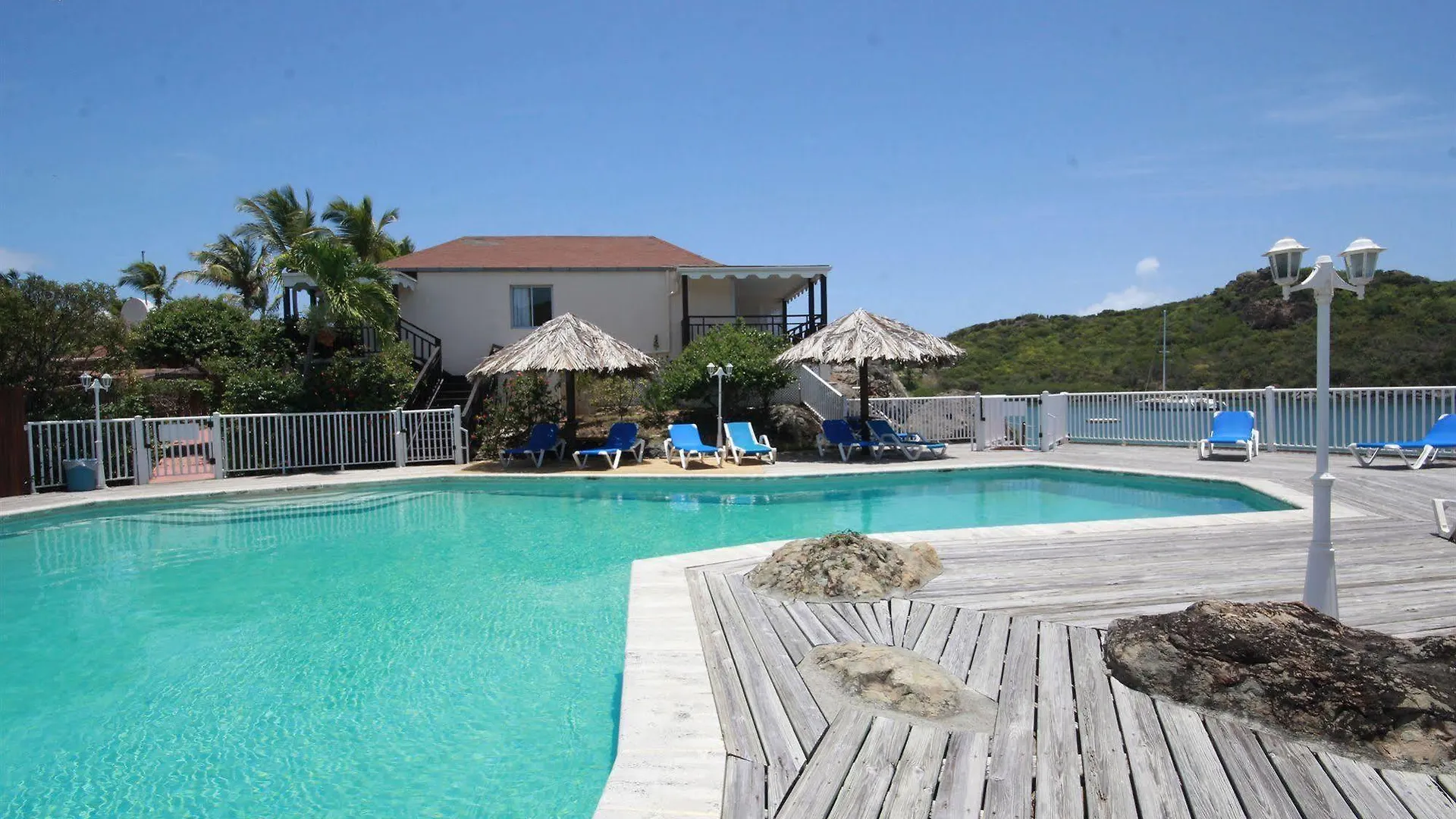 Hotel Captain Oliver'S Resort Anse Marcel